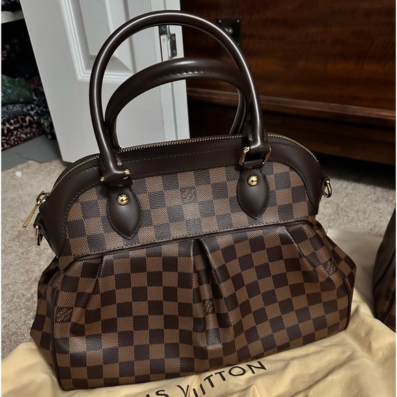 ❤️ SOLD! Louis Vuitton Trevi PM - Pristine Condition! ❤️ - Picture 7 of 12